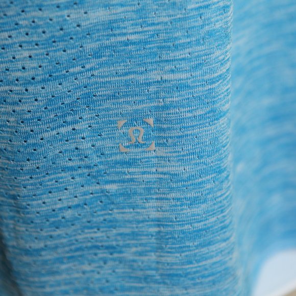 lululemon athletica Other - Lululemon Men's light blue marled short sleeve tech t-shirt Medium M